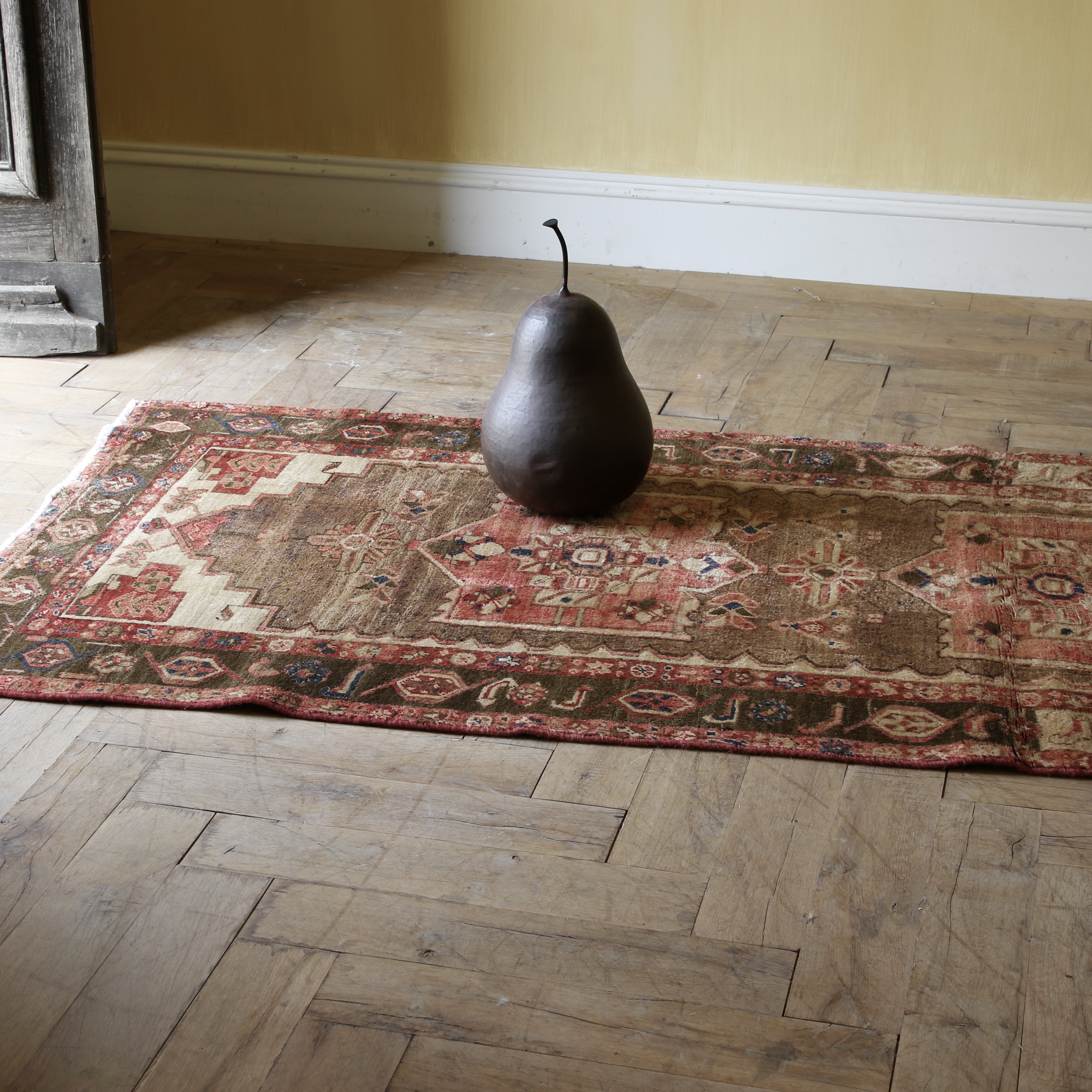 Kerman Runner / Raspberry and Chocolate